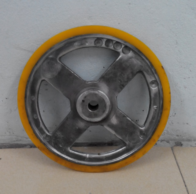 Bọc bánh xe bằng nhựa PU - Công Ty TNHH Cao Su Nhựa Việt Nam